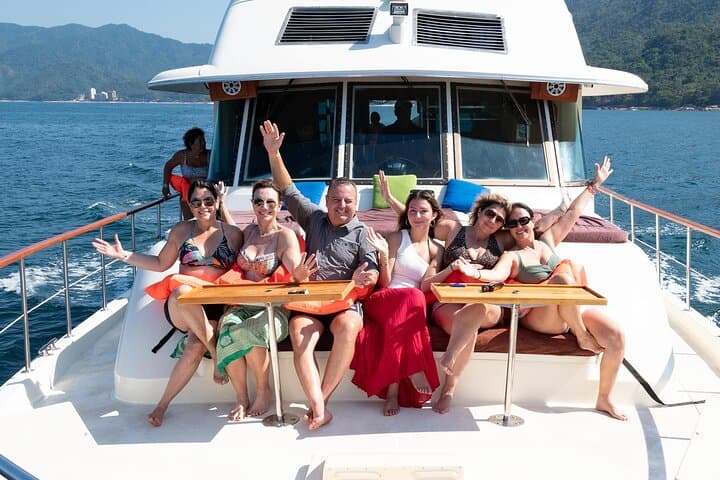 Hatteras 58 Luxury Yacht Charter in Puerto Vallarta & Nuevo Nayarit — Snorkel, Whale Watching & Private Beaches photo 5