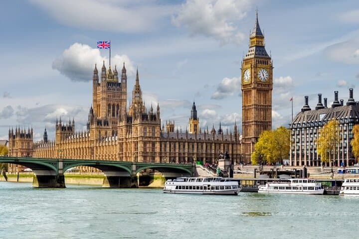 Private London Sightseeing Tour with Licensed TfL Driver — Full or Half Day photo 5