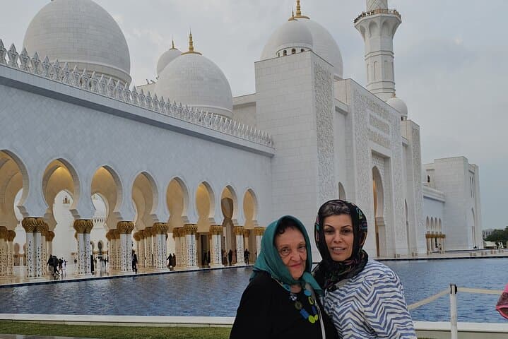 Private Dubai and Abu Dhabi in One Day: Sheikh Zayed to Modern Dubai Highlights photo 2