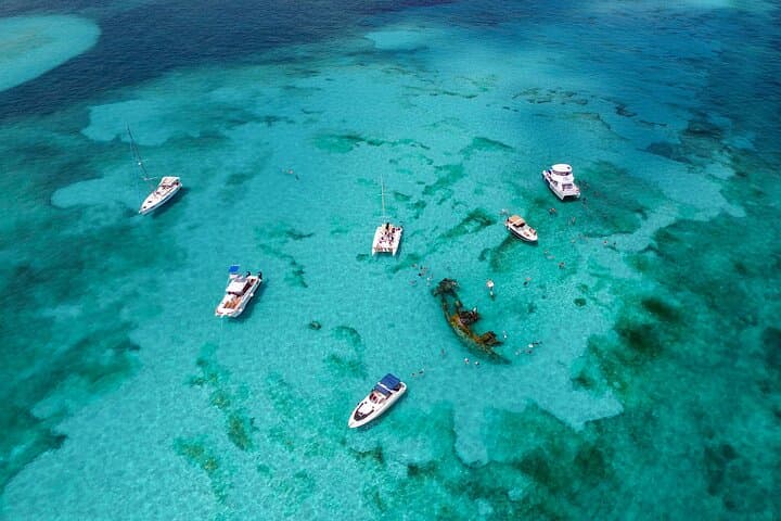 Private Yacht to Isla Mujeres: Luxury Day Cruise from Cancun photo 2