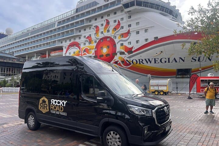Private Sydney City Tour: Personalized 5–7 Hour Highlights with Local Guide photo 4