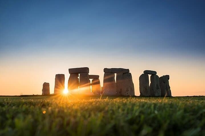 Stonehenge, Windsor & Bath: Full-Day Tour from London