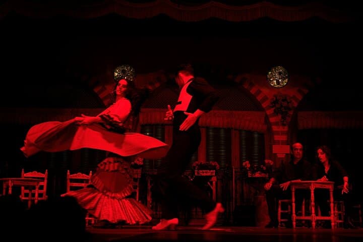 Granada Sunset Walk: Albaicín & Sacromonte Tour with Flamenco Show photo 4