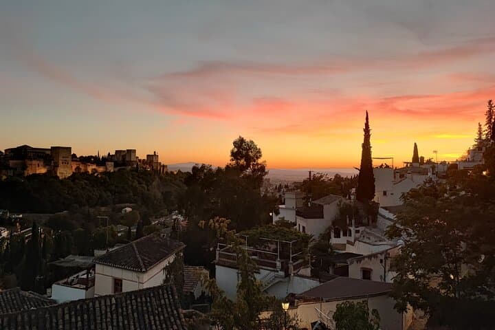 Granada Sunset Walk: Albaicín & Sacromonte Tour with Flamenco Show photo 2