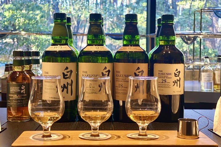Mt. Fuji Viewing & Hakushu Whisky Museum Bus Tour from Tokyo