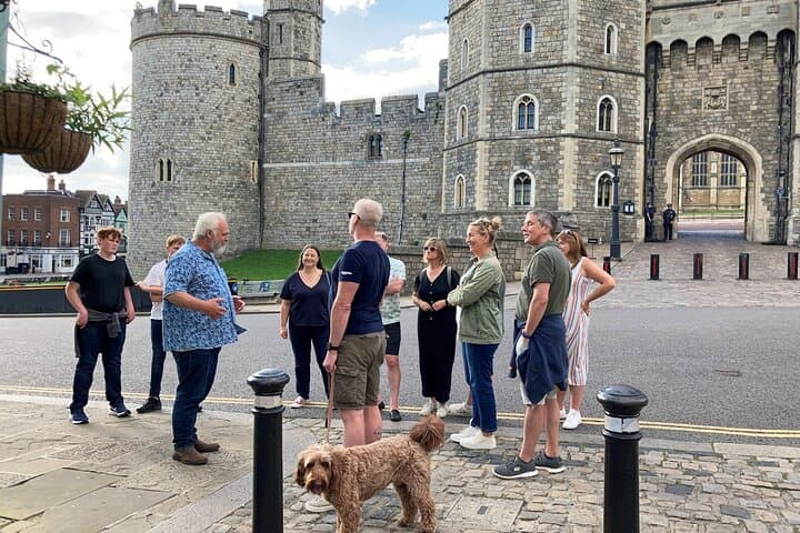 Private Walking Tour of Windsor: Royal Walls, Thames Views & Local Stories photo 1