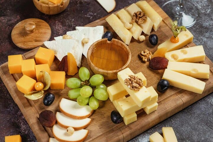 Cape Winelands Wine Tasting and Cheese Platters Day Tour — Stellenbosch & Franschhoek photo 5