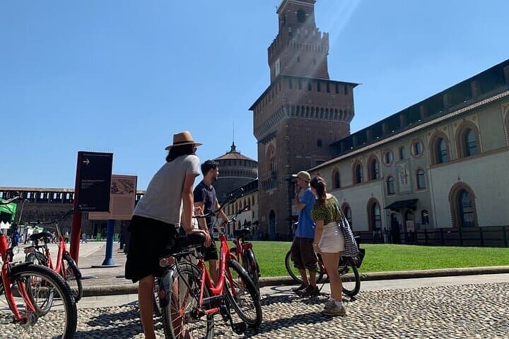 Best of Milan Electric Bike Tour: Duomo, Navigli & Sforza in 3 Hours photo 3