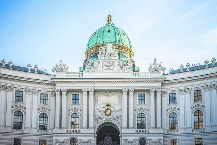 Vienna Self-Guided Walking Tour: Royal Traditions & Cafe Culture photo 2