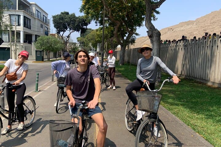 Coastal Cycle: Miraflores to Barranco Bike Ride in Lima