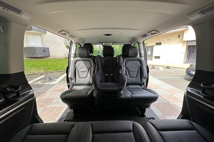 Paris Private Chauffeured Highlights Tour — Customizable Half- or Full-Day City Drive photo 5