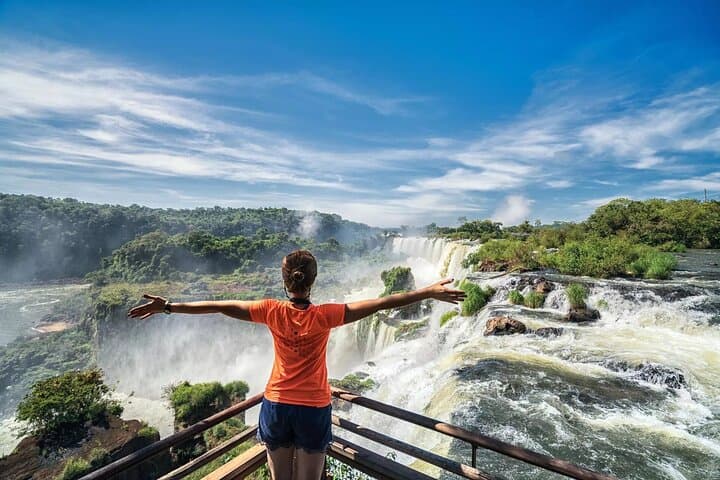 Iguazu Falls Private Tour (Argentine Side) — Devil’s Throat & Navigation Option