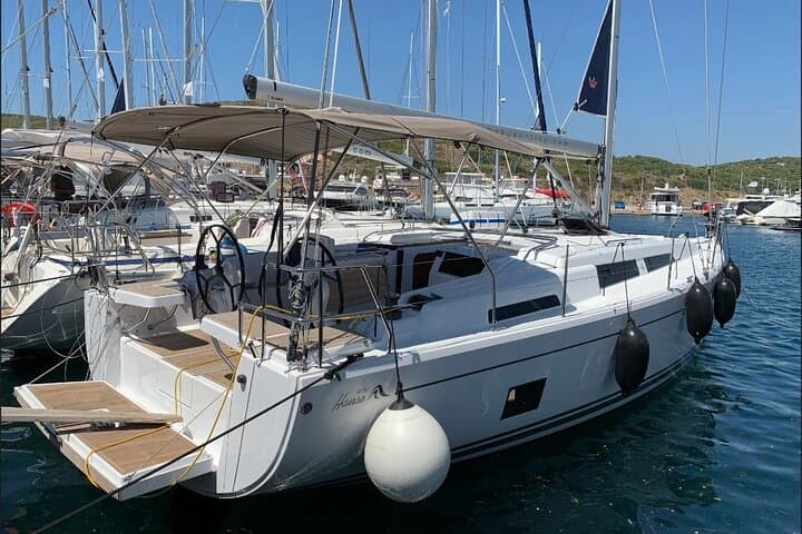 Full-Day Private Luxury Sailing Cruise in South Thassos — From Limenaria to Giola and Aliki