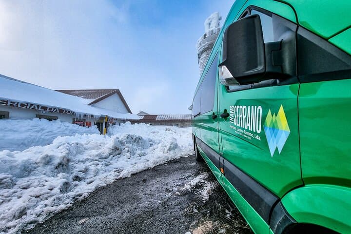 Private Van Tour Serra da Estrela — Torre, Poço do Inferno & Glacial Valleys