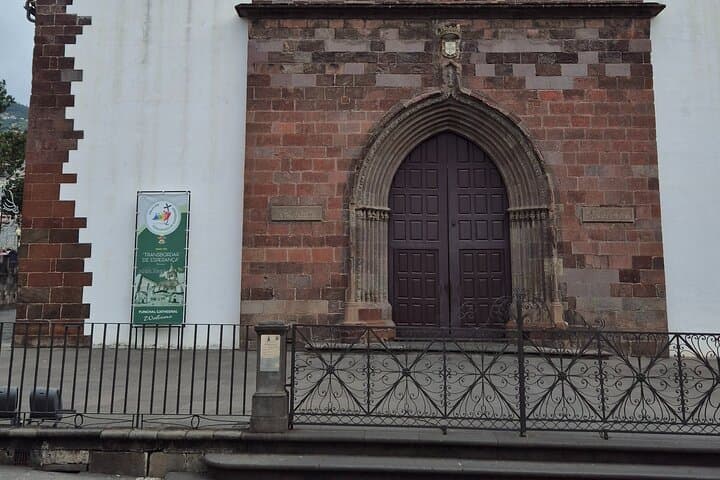 Funchal Walking Tour: Explore Lavradores Market, Cathedral & Hidden Streets photo 3