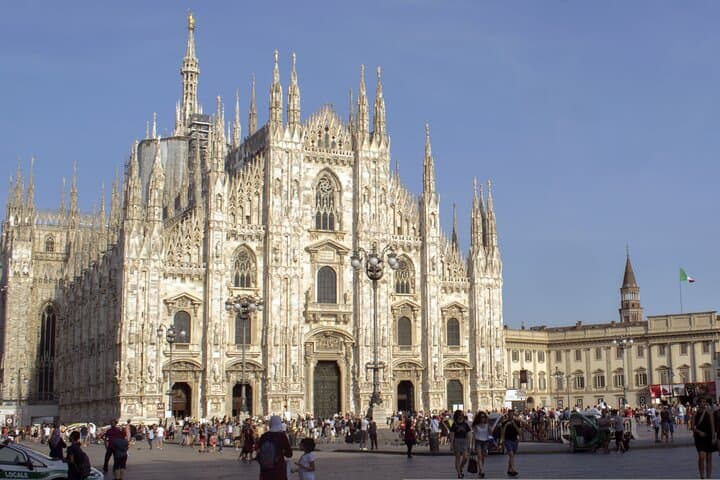 Venice to Munich Private Tour — Lake Como, St. Moritz & Innsbruck in 5 Days