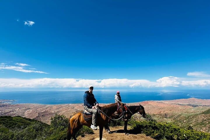 4-Day Issyk-Kul & Chon Kemin Horseback and Yurt Adventure