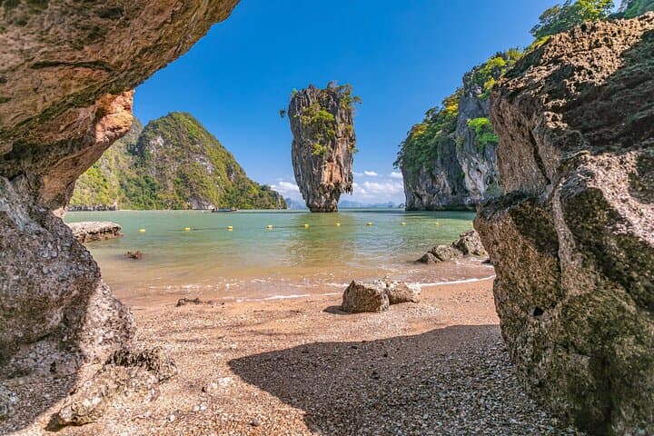James Bond Island Speedboat & Canoe Day Trip in Phang Nga Bay