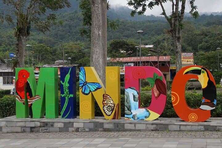 Private Transfer to Mindo: Day Trip from Quito to the Cloud Forest