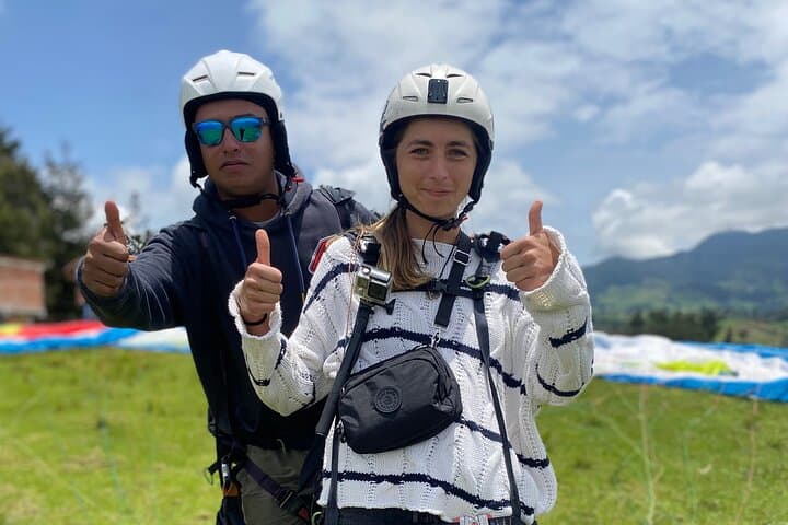 Paragliding Medellín: The Dream of Flying Over Bello’s Hills photo 4