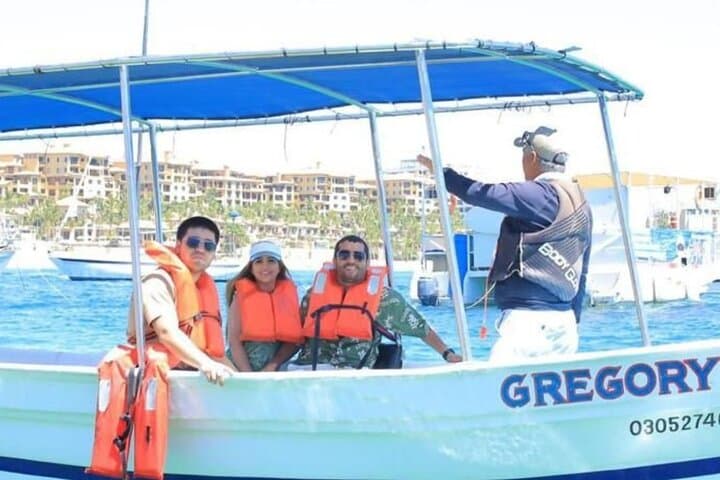 Cabo Arc Tour with Beach Drop — El Arco Boat Excursion photo 6