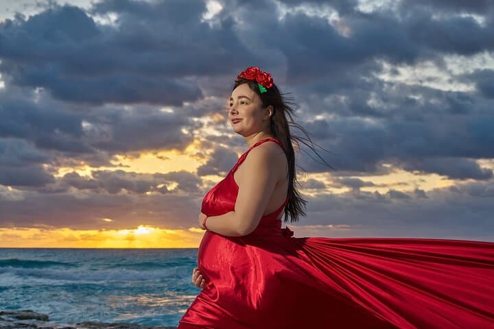 Flying Dress Photoshoot Cancun — Playa Delfines & Playa Forum Beach Session photo 2