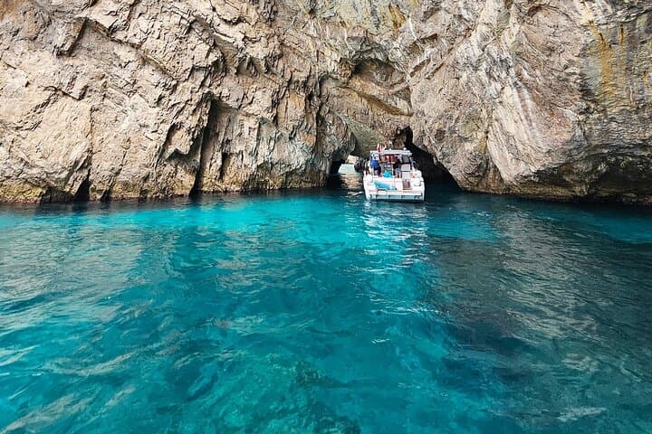 Private Boat Tour from Positano to Capri and Amalfi Coast: Full-Day Charter Guide photo 3