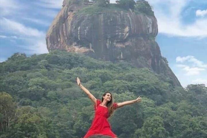 Colombo to Sigiriya and Dambulla Day Tour — Lion Rock and the Golden Temple in One Day photo 6