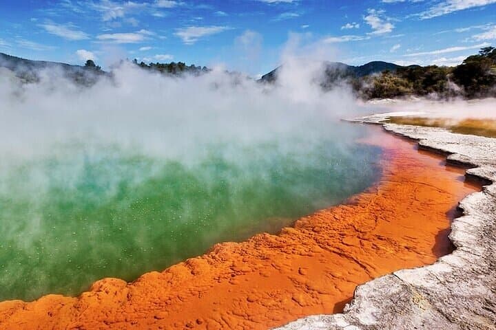 Wai-O-Tapu Geothermal Valley & Hot River Day Trip from Tauranga