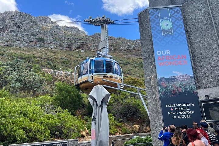 Table Mountain Half-Day Tour: Cable Car, Bo-Kaap & AFROGEM Experience photo 3