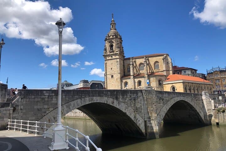 Bilbao e-Scavenger Hunt: Self-Guided City Quest Along the Nervión photo 5