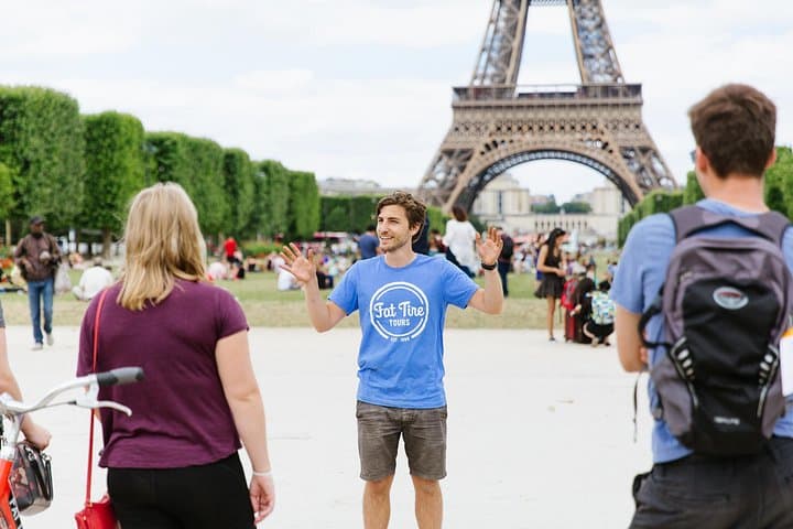 Explore Paris by Bike: Private Highlights of Paris Bike Tour photo 4
