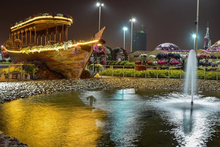 Dubai Miracle Garden and Global Village Combo: Floral Marvels and Cultural Pavilions photo 4