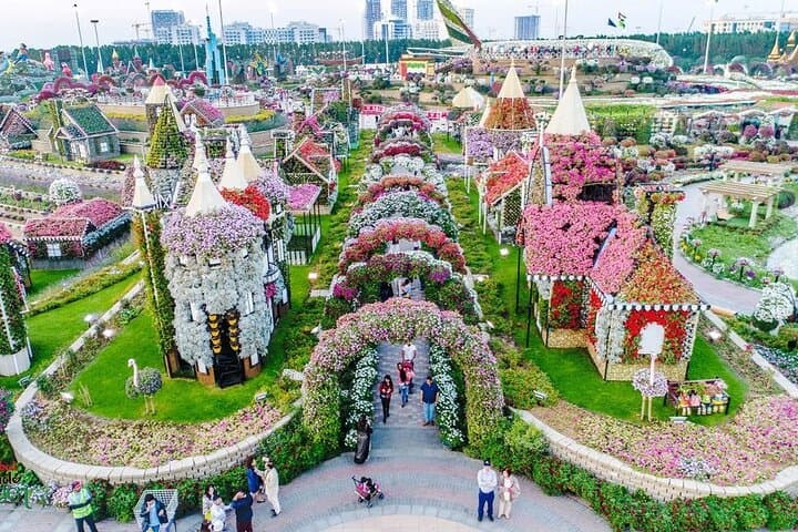 Dubai Miracle Garden: Explore the World's Largest Floral Display in the Desert photo 2