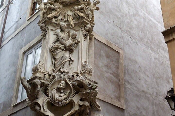 Rome Food Tour: Street Eats, Jewish Ghetto Flavors & Pantheon Bites photo 3