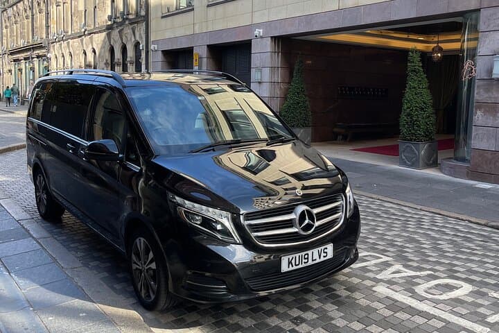 Luxury Belfast to Dublin Private Transfer in Mercedes V-Class