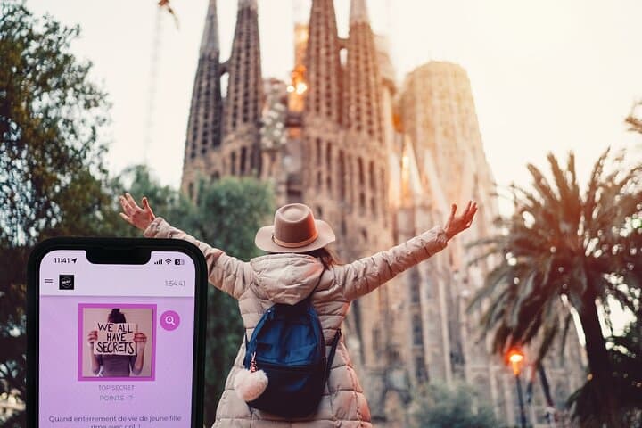 Barcelona City Challenge: Team-Based Urban Scavenger Hunt on La Rambla