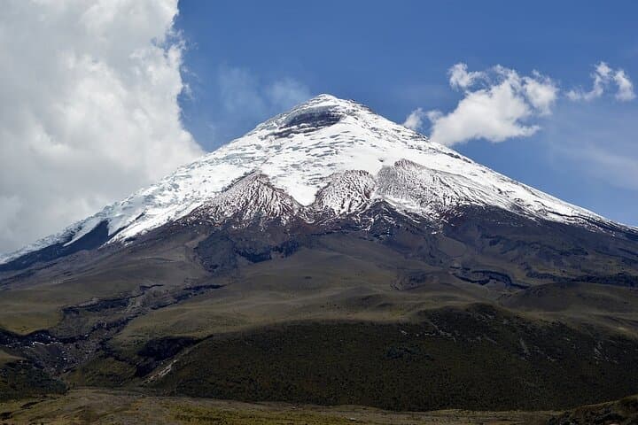 Summit Cotopaxi: 2-Day Guided Ascent to 5,897 m (19,347 ft) photo 3