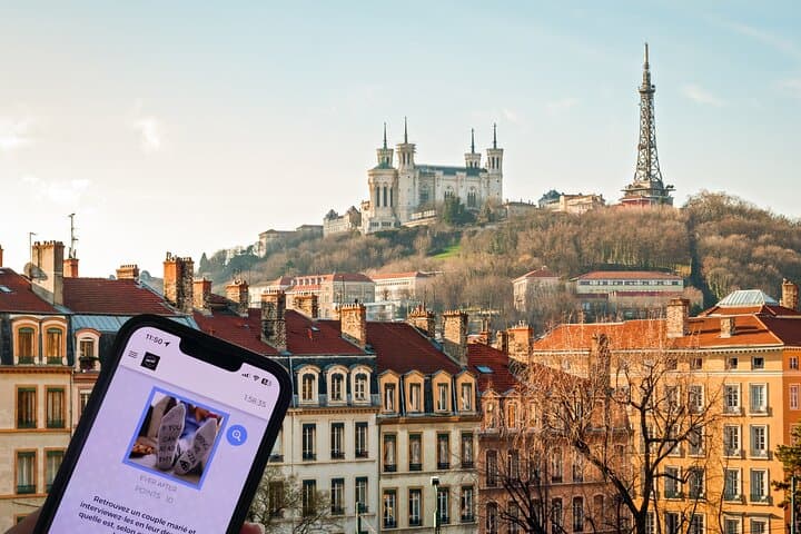 Lyon City Challenge: EVG & EVJF Team Scavenger Hunt Through Old Lyon