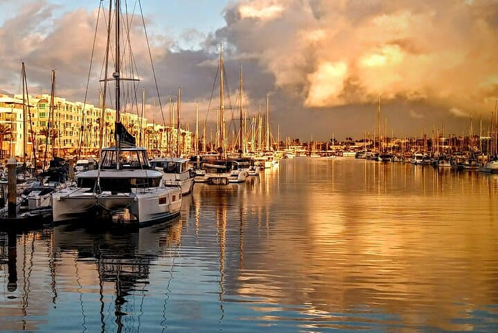 Sunset Wine & Wildlife: Romantic Boat Cruise in Marina del Rey photo 5