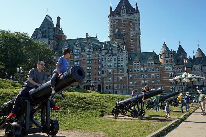 Discover 25 American Stories in Old Québec: Private Historical Walking Tour photo 5