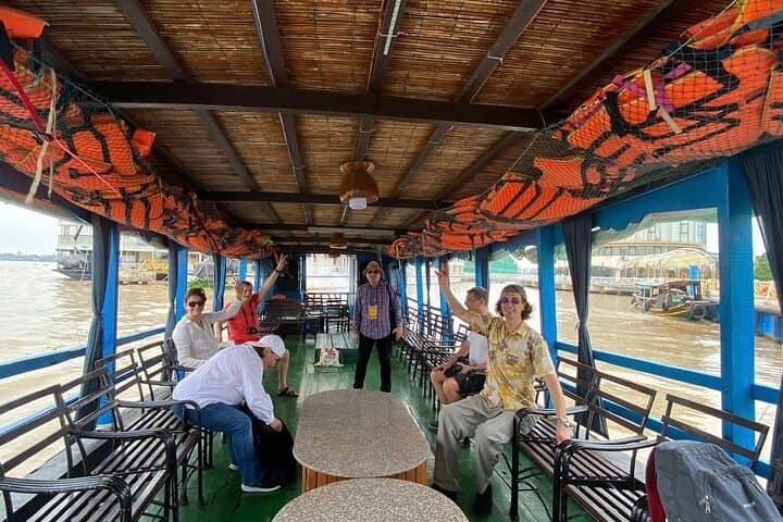 Explore Central Vietnam: 4-Day Tour with Lanterns and Coconut Boat Dance photo 5