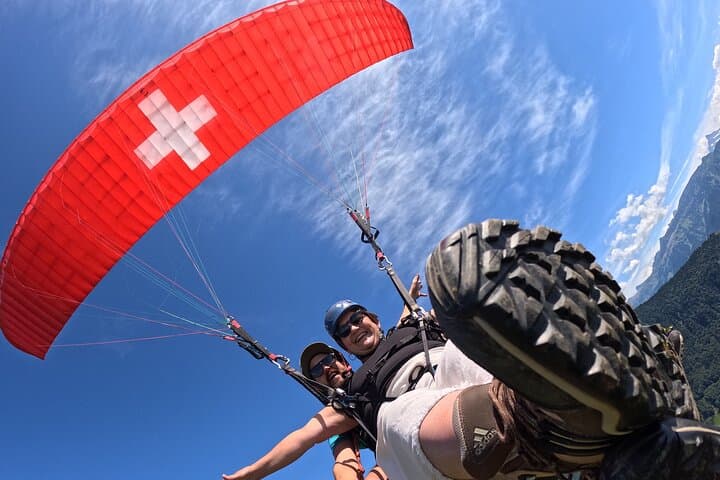 Soar Above the Jungfrau: Paragliding from Mannlichen to Wengen