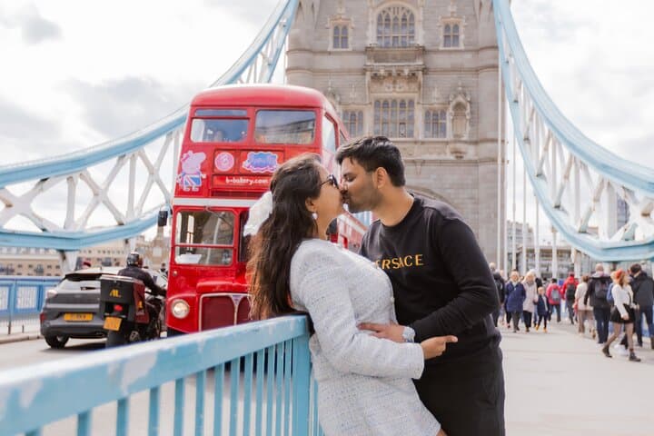 Picture-Perfect Tower Bridge: Private Professional Photoshoot in London