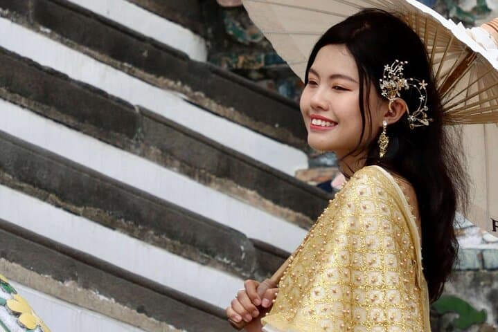 Bangkok Temple Photoshoot: Wat Arun & Wat Pho Traditional Thai Dress Tour photo 2
