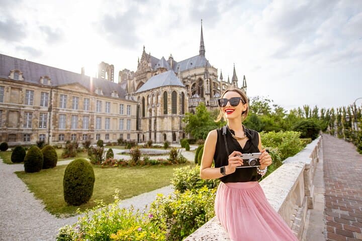 Private Transfer from Brussels to Reims with 2-Hour Waterloo Stop photo 3