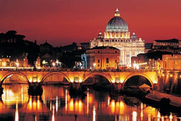 Exclusive Rome by Night: After-Dark Walking Tour of Ancient Icons