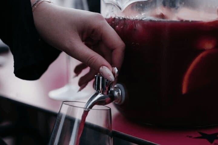 Rooftop Sangria & Salsa in Barcelona: Beginner Salsa Lessons with Bottomless Sangria and City Views photo 4