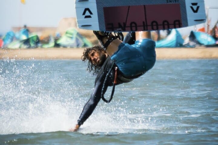 Beginner Kitesurfing at Lo Stagnone: 6-Hour Private Course in Sicily photo 4