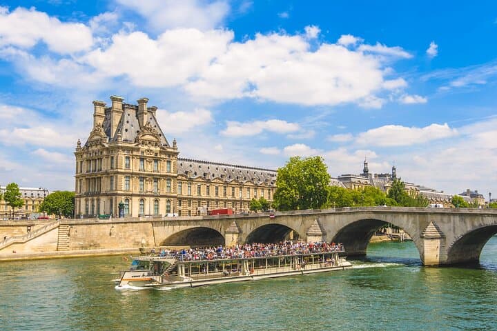 Paris in a Day from Le Havre: Notre‑Dame, Eiffel & Seine River Cruise photo 5